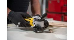 Outil multifonction Powerplus POWX1347MC - Multi-outil oscillant 300w -Outil électroportatif Soldes 2566c80da7a6f47358dfadbb2069f0ff