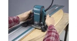 Défonceuse plongeante Makita RP0900J Défonceuse dans MAKPAC - 900W - 8mm -Outil électroportatif Soldes e73f70c563ea58852627fa40fb8dcb9b